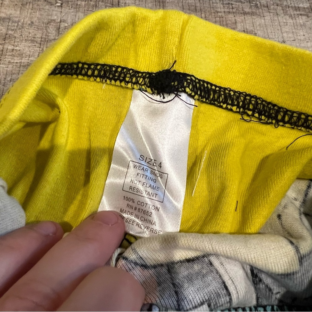 Transformers pjs - Picture 2 of 2